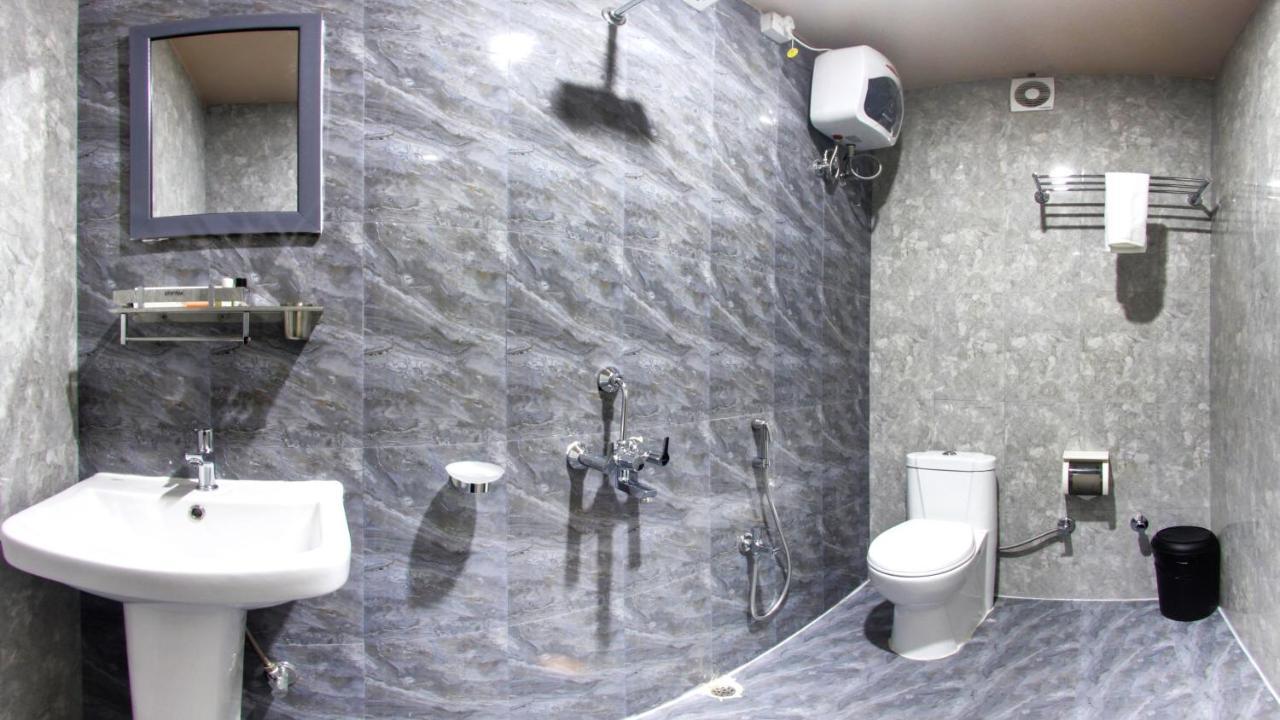 Hotel Bharalu Residency Guwahati Exterior foto